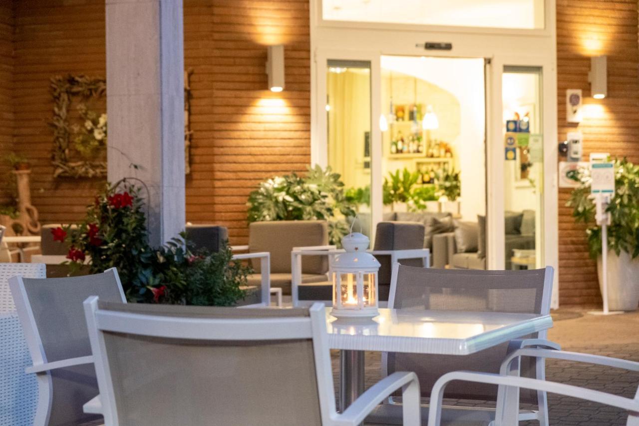Hotel Orsa Maggiore Milano Marittima Ngoại thất bức ảnh