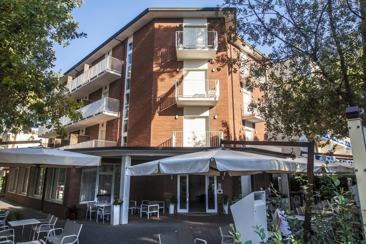 Hotel Orsa Maggiore Milano Marittima Ngoại thất bức ảnh